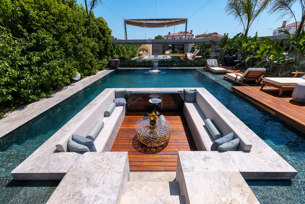 VILLA SUNSET BY GENESIS-3