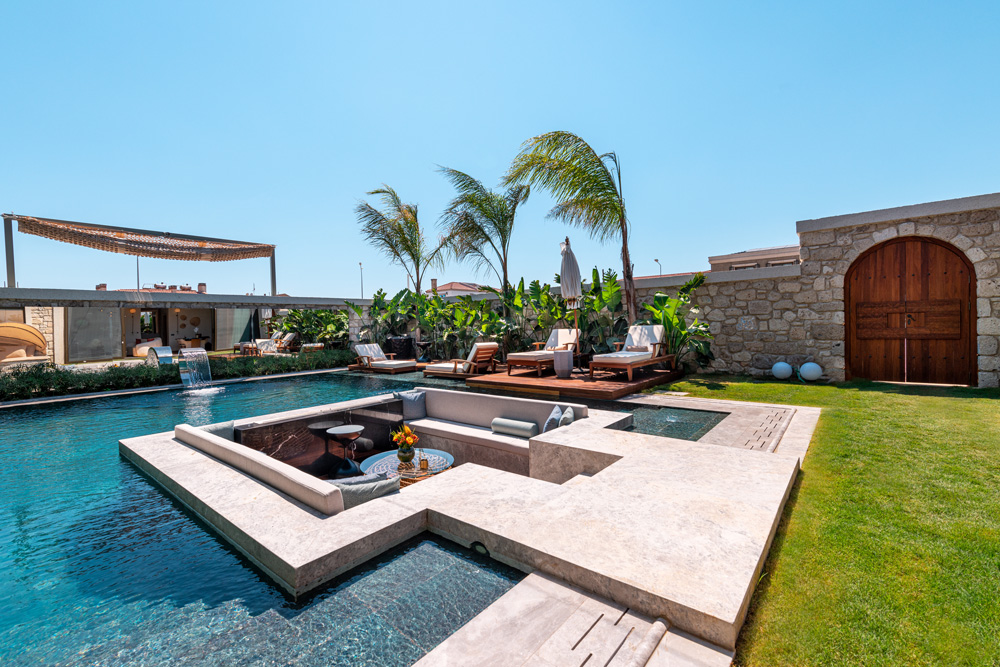 VILLA SUNSET BY GENESIS-4