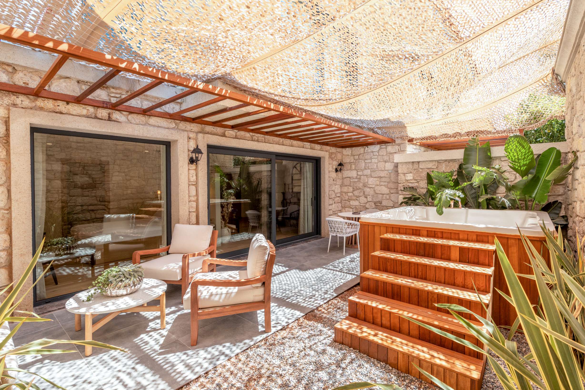 VILLA AMAZON BY GENESIS